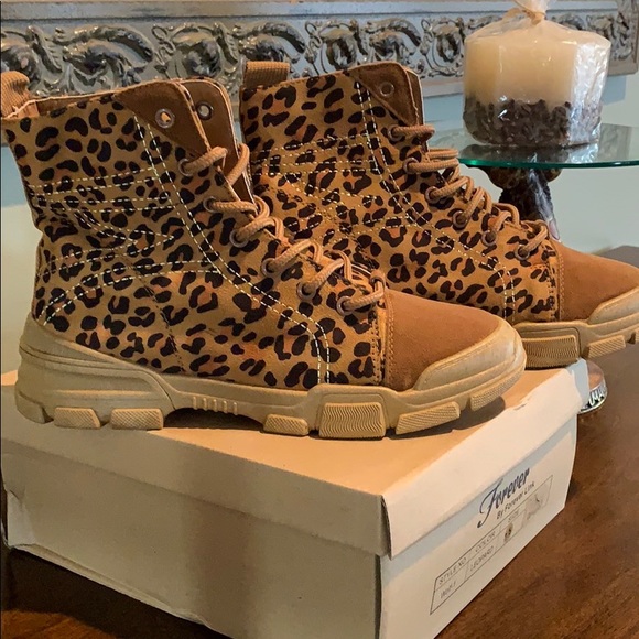 Canvas and faux suede leopard combat boots - Picture 8 of 8
